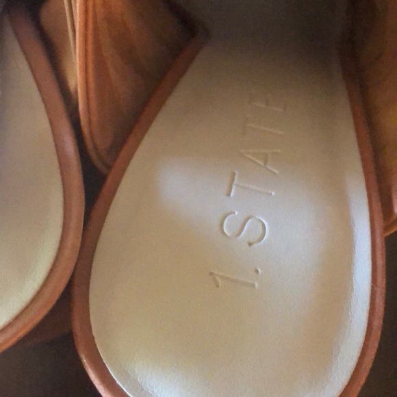 Shoes - Picture 4 of 8